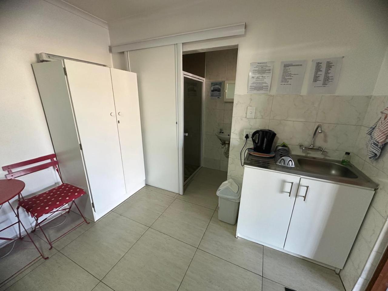 Bed and Breakfast De Helling Self Catering Бракенфелл Экстерьер фото