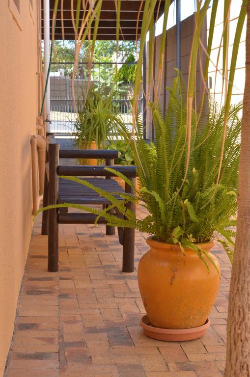 Bed and Breakfast De Helling Self Catering Бракенфелл Экстерьер фото