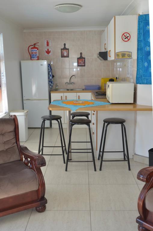 Bed and Breakfast De Helling Self Catering Бракенфелл Экстерьер фото