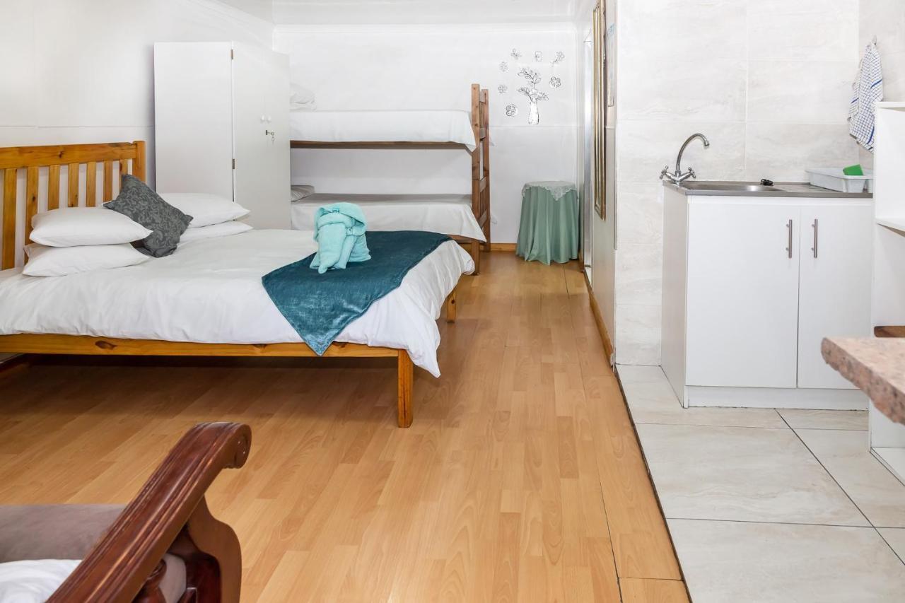 Bed and Breakfast De Helling Self Catering Бракенфелл Экстерьер фото